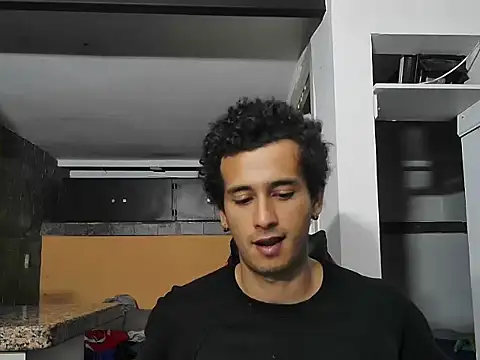 talktome4's cam snapshot