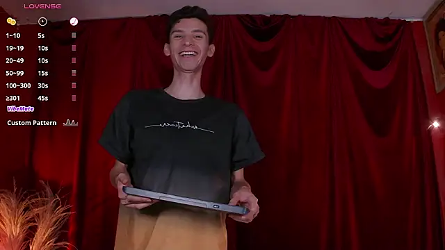 VicenteFerrer live sex cam