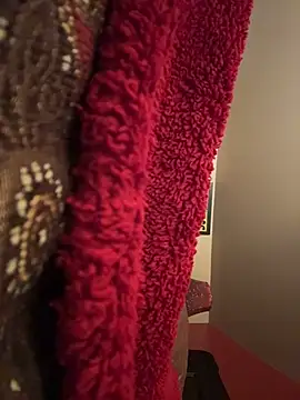 DILFiGuess1 live sex cam