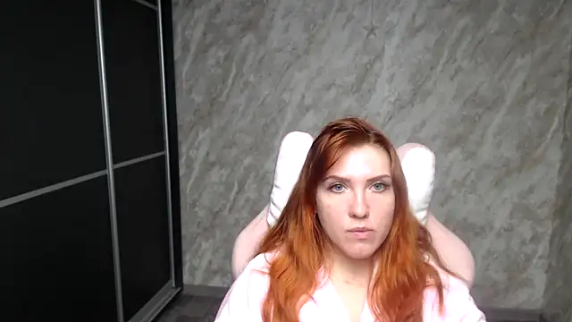 Reginasmilee's cam snapshot