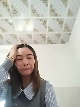 Sexy-ladyboobs69's cam snapshot