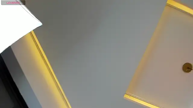 bastian_and_samantha's cam snapshot