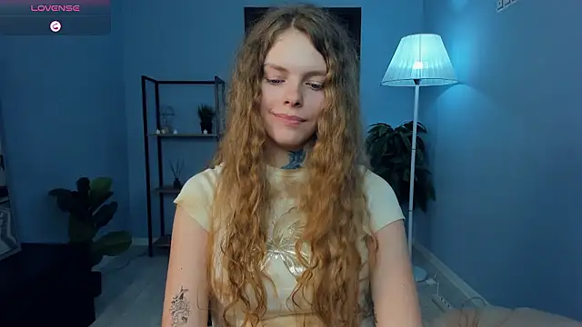 RayaNenlia's cam snapshot