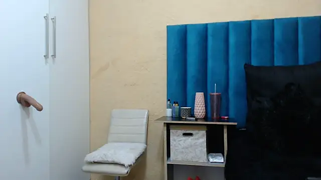 SweetestBooty's cam snapshot