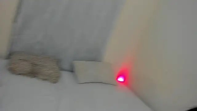 litle_slut's cam snapshot