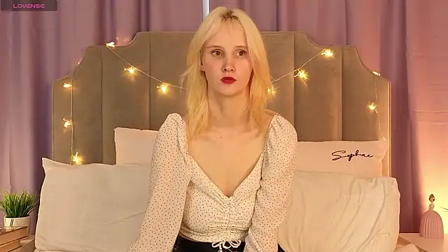 CrystalLili's cam snapshot