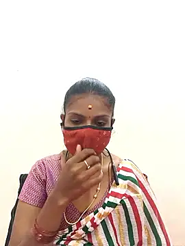 Tamil_Yalini12's cam snapshot