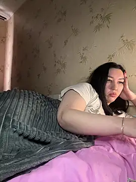 Naughtbaby_2025's cam snapshot