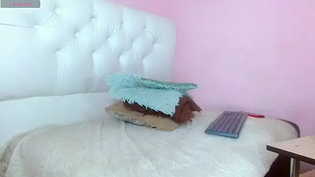 x_isabella_x live sex cam