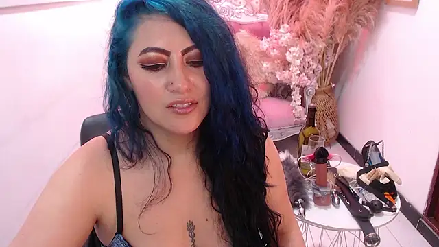 scarleth_blue's cam snapshot