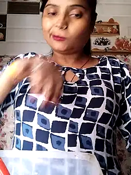 Hot-Pooja25's cam snapshot