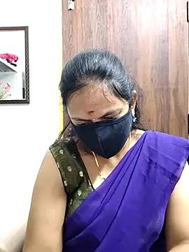 Queen-Neha's cam snapshot