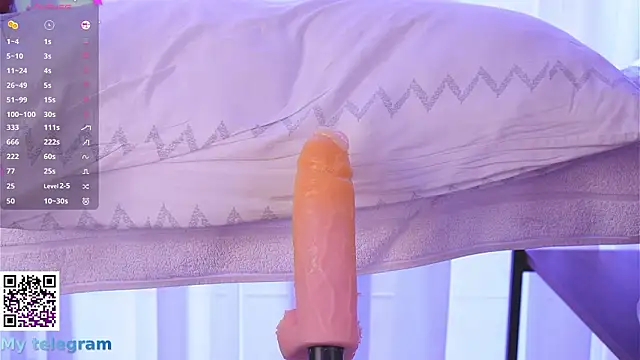 LynBardon's cam snapshot