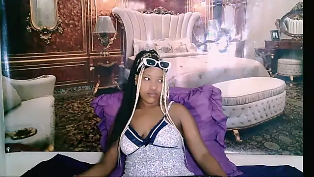 EroticSexyPrada live sex cam