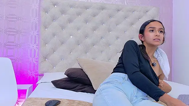 Samanta_Isel's cam snapshot