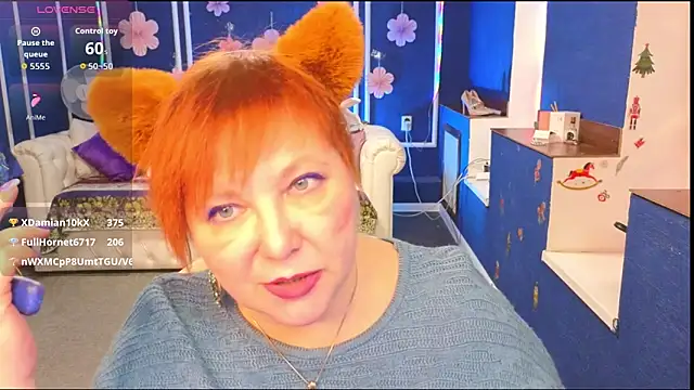 Kira_Kenett live sex cam