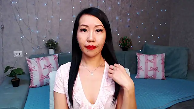 LiaPak's cam snapshot