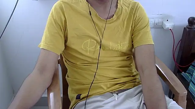 The_SHY_uncut live sex cam