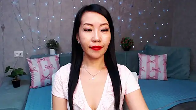 LiaPak's cam snapshot