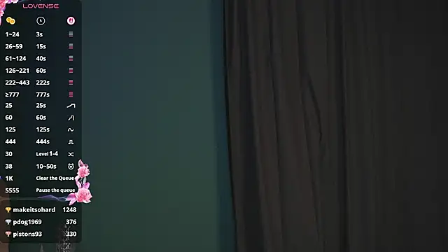 Lisafoxy_'s cam snapshot