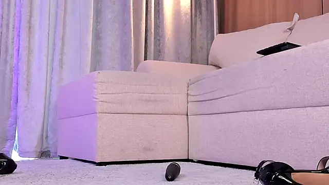 LisaAventi's cam snapshot