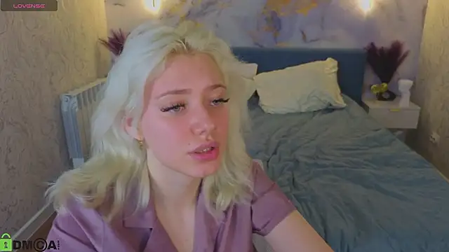 Kate_Krose's cam snapshot