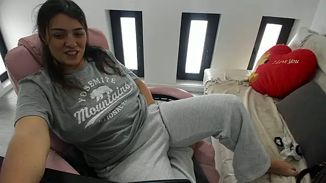 Dyana_Kaylinn's cam snapshot