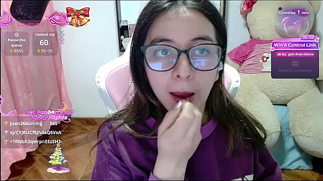 Maggie_Fox3's cam snapshot