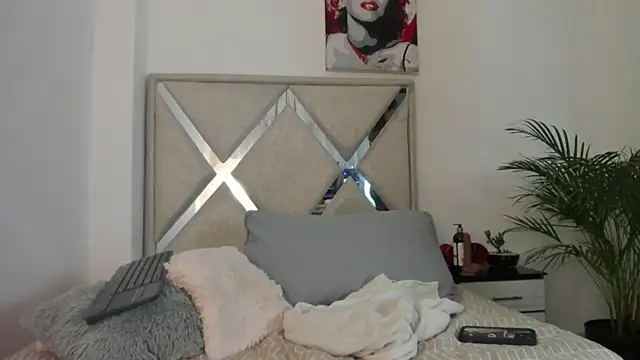 abby_jones2's cam snapshot