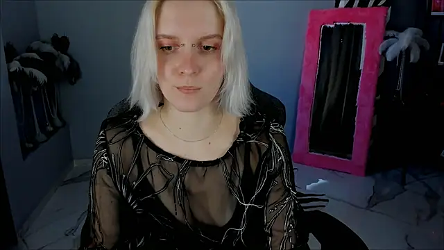 BethanyCloud's cam snapshot