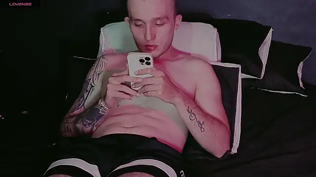 Dylanwhite23_'s cam snapshot