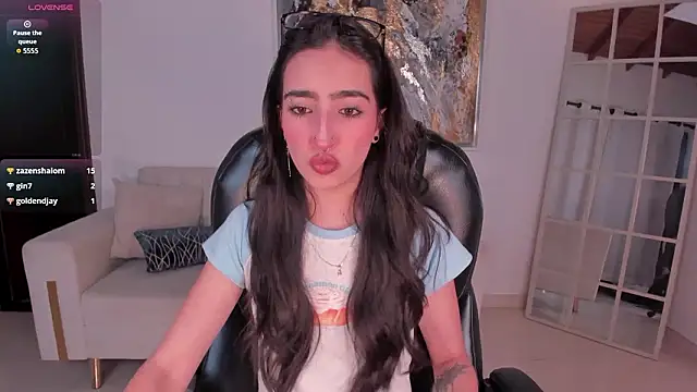 LarisaSmirnov's cam snapshot