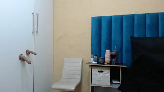 SweetestBooty's cam snapshot