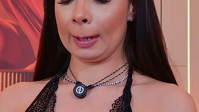 RubyLuxee's cam snapshot