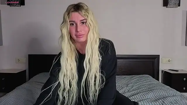 Whiteflower_xo's cam snapshot