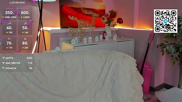 CherryLexi_'s cam snapshot