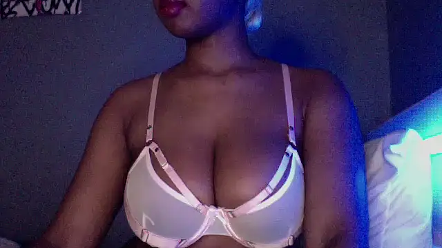 LuckyTonightx's cam snapshot