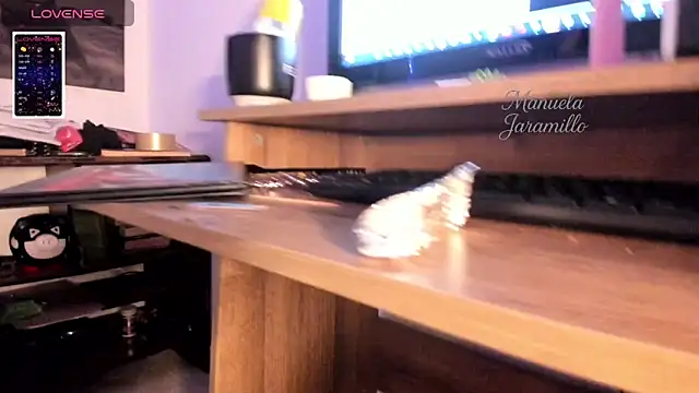 manujaramillo's cam snapshot