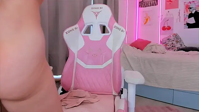 Lily_Young's cam snapshot