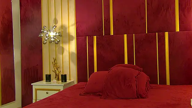 ChloeSins_'s cam snapshot