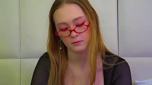 AgataFoxley's cam snapshot