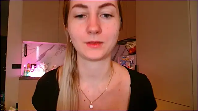 BluueSilk's cam snapshot