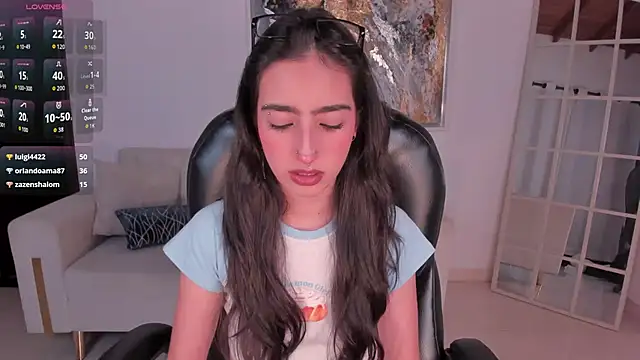 LarisaSmirnov's cam snapshot