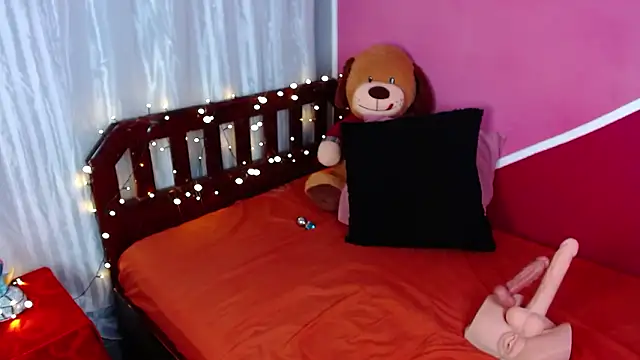 Queenamazon1's cam snapshot