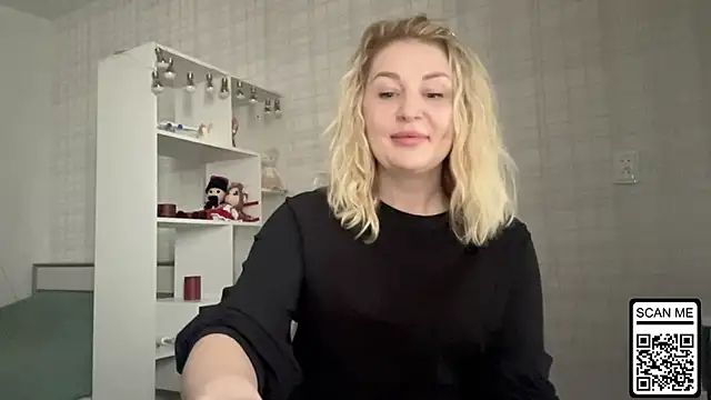 Blondie_xoxoxo's cam snapshot