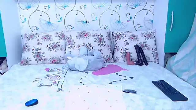 demiemorre's cam snapshot