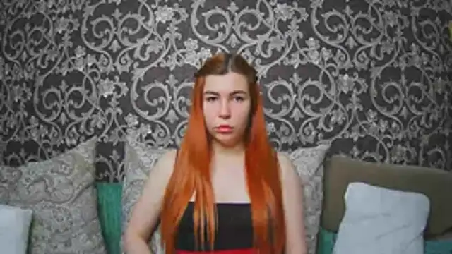 ElllaNuar live sex cam