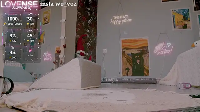 Careful_i_bite's cam snapshot