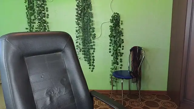 Maya_Mayflower's cam snapshot