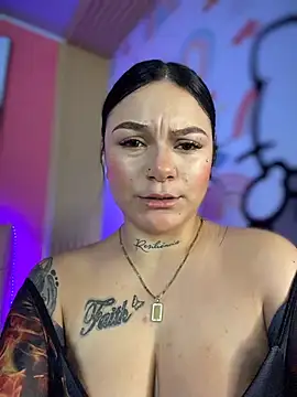 Megaan__More's cam snapshot